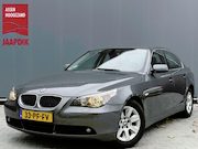 BMW 5-serie - BWJ 2004 | 525i 192PK Executive AUTOMAAT | TREKHAAK | LEER |