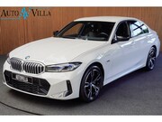 BMW 3-serie - 320e M-sport HUD Leer Navi Camera ACC Matrix LED Laser PDC V