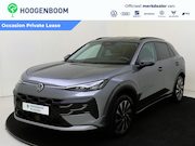 Volkswagen T-Roc - 1.5 eTSI Life | Achteruitrijcamera | Adaptieve cruise contro