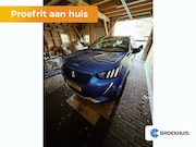 Peugeot e-2008 - EV GT 50 kWh Panorama Dak | Camera | Parkeersensoren Rondom