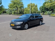 Skoda Octavia - 2.0 TDI Scout 4X4 Ambition-uitvoering, geen Scout