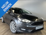 Ford Focus - 1.5 Titanium Edition AUTOMAAT/ PARKEERHULP/CRUISE CONTROL
