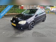 Volkswagen Golf - 2.0 FSI Sportline