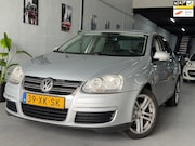 Volkswagen Jetta - 1.6 Trendline/ AUTOMAAT/ nap/ 1jaar apk/ airco/ EL-ramen/ ze