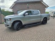 Dodge Ram - 1500 5.7 V8 4x4 Crew Cab Laramie