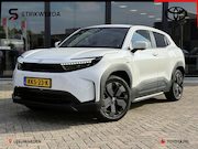 Toyota Urban Cruiser - Executive 61 kWh - Trekhaak-  - All season banden -
