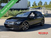 Volkswagen Golf - 8 1.5 eTSI 3x R-Line DSG PANO IQ SFEER BLACK