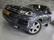 Volkswagen Touareg - 3.0 TSI Hybrid Highline *NL AUTO*1e eig
