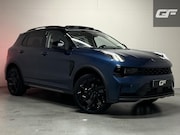Lynk & Co 01 - 1.5 Plug-in Black Edition Pano Sfeer. CarPlay