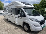 Adria Matrix - Adria Matrix 670 Supreme SC Plus Elektrisch Hef & Queensbed