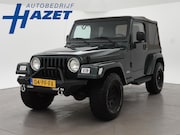 Jeep Wrangler - 4.0i 6-CILINDER 4X4 SOFTTOP SAHARA | AIRCO | ALL TERRAIN BAN