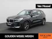 BMW X1 - xDrive25e | Automaat | LMV | Parkeer sensoren | Virtual cock