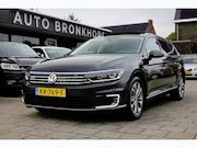 Volkswagen Passat - Variant 1.4 TSI GTE I PANO I CARPLAY I TREKHAAK I ACC