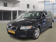 Volvo V50 - 2.4i/NWE APK/AIRCO/LEDER/TREKHAAK/CRUISE/PARKEER SENSOR