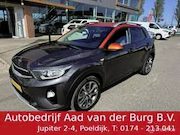 Kia Stonic - 1.0 T-GDI DynamicLine 17 inch velgen , Navigatie &