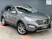 Hyundai Santa Fe - 2.4i GDI 4WD i-Motion 7p. Automaat | Xenon | Leder | Camera