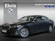BMW 5-serie - Sedan 520i Driving Assistant | Achteruitrijcamera | Parkeers