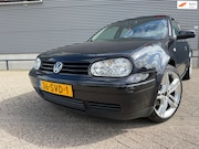 Volkswagen Golf - 2.0 Highline