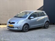 Toyota Yaris - 1.3 VVTi Sol ROESTSCHADE / Geen APK