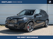 BMW iX1 - eDrive20 M Sport / Trekhaak / Panoramadak / Sportstoelen / C