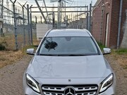 Mercedes-Benz GLA-Klasse - 180 Premium Plus