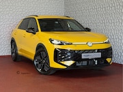 Volkswagen T-Roc - 1.5 eTsi R-LINE 150PK EDITION BLACK STYLE 19''LMV IQ LED/GRI