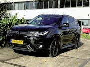 Mitsubishi Outlander - 2.4 PHEV Instyle+ |PANO|STUUR+STOELVERW|CARBON PACK|CAMERA|V