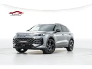 Volkswagen T-Roc - 1.5 eTsi R-Line First Edition Pano/360/Trekhaak/HUD