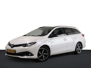 Toyota Auris - Touring Sports 1.8 Hybrid Dynamic Ultimate | Trekhaak | PDC 