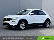 Volkswagen T-Roc - 1.0 TSI Style Business / Trekhaak (1.300 KG) / Adaptieve Cru
