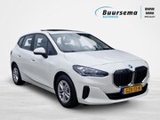 BMW 2-serie Active Tourer - 225e xDrive | Head-up | Panoramadak | Lederen MemorySeats | 