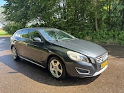 Volvo V60 - 1.6 T3 | Momentum | Clima | Cruise | APK 03-2027