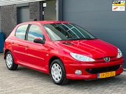 Peugeot 206 - 1.4 Forever 5drs AIRCO APK NAP BOEKJES
