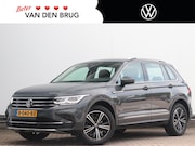 Volkswagen Tiguan - 1.5 TSI Elegance | Trekhaak | Stoel/Stuur verwarming | Camer