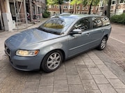 Volvo V50 - 2.4 Kinetic AUTOMAAT | AIRCO | SCHADE