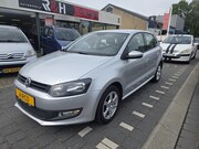 Volkswagen Polo - 1.2 Easyline 5 deurs, airco, navigatie, stoelverwarming, spo