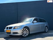 BMW 3-serie - Touring 318i | Automaat | Pano | Stoelverwarming