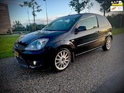 Ford Fiesta - 1.6-16V Sport Ultimate Edition, nr 142, leer, airco, nap