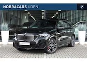 BMW iX1 - eDrive20 M Sport / Trekhaak / Panoramadak / Sports