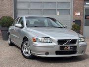 Volvo S60 - 2.4 Nette staat. Goed onderhouden.
