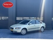 Volvo S40 - 1.8 Nette staat Airco Cruise LM velgen