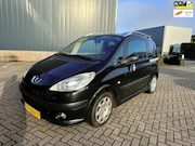 Peugeot 1007 - 1.4-16V Gentry 2008 AIRCO