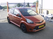 Toyota Aygo - 1.0 VVT-i 5D Dynamic Orange