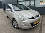 Hyundai i20 - 1.4i DynamicVersion | NAP | PDC | AIRCO | APK |