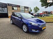 Ford Focus - Ecoboost Titanium Nieuwe Distributie PDC Navigatie! Elektr P