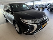 Mitsubishi Outlander - 2.4 PHEV Pure