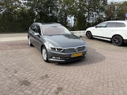 Volkswagen Passat - 1.4 TSI ACT Connected Series AUTOMAAT TREKHAAK CAMERA STOELV