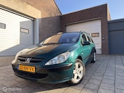 Peugeot 307 - 2.0-16V XT