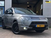 Mitsubishi Outlander - 2.0 PHEV Business Edition|Trekhaak|Navi|Camera|Keyless