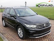 Volkswagen Tiguan - 2.0 TDI Elegance 110kW DSG PANO CLIMA ** 19499 NETTO